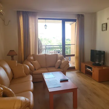 Apartament Efir Sunny *